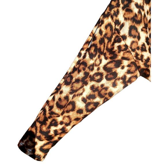 Cool Madden Leopard blouse size Medium. - Picture 9 of 9